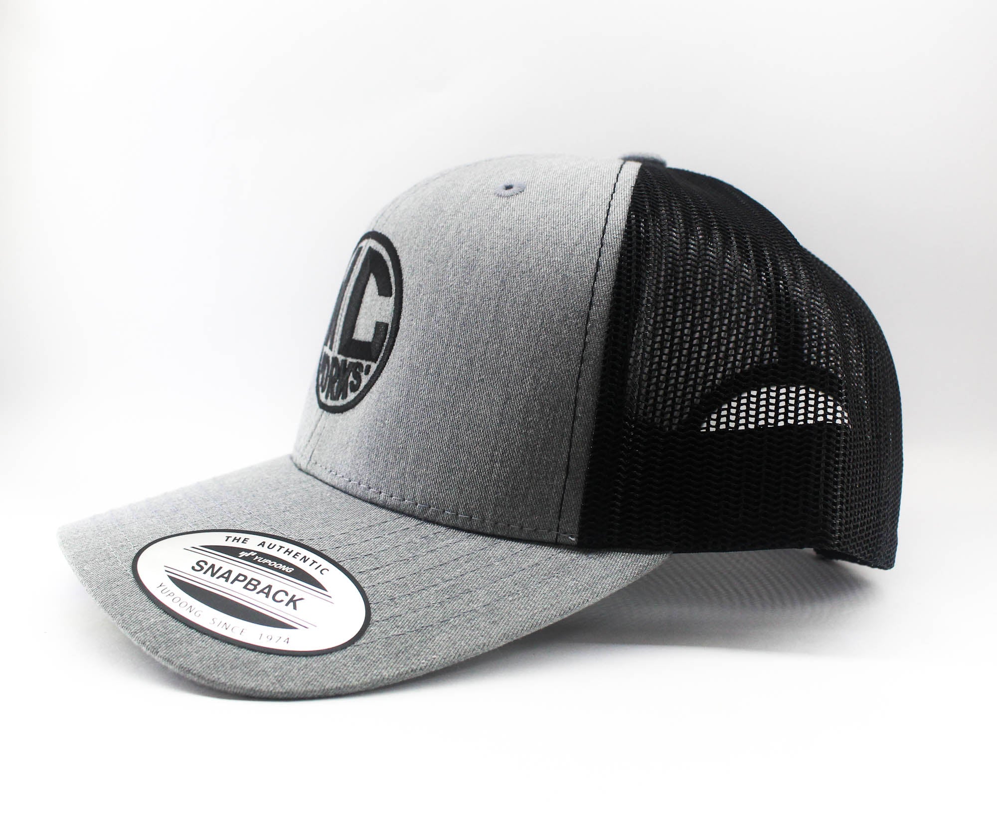 MC Works Cap Snapback Half Mesh Trucker 2026 Gray (2425)