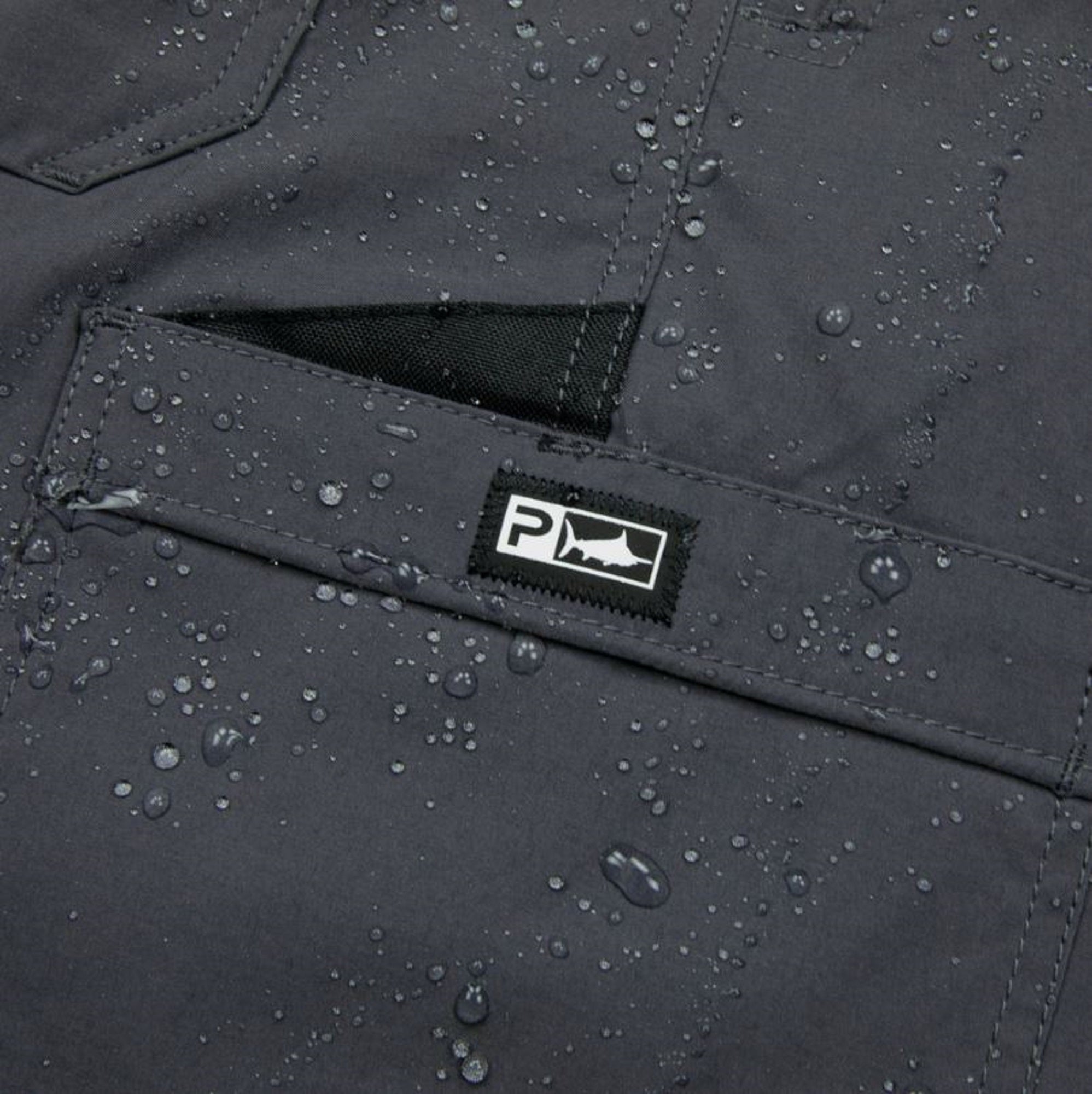 Pelagic 1002 Shorts Hybrid 20 Inches Madeira Cargo GRA Size 36 (3974)