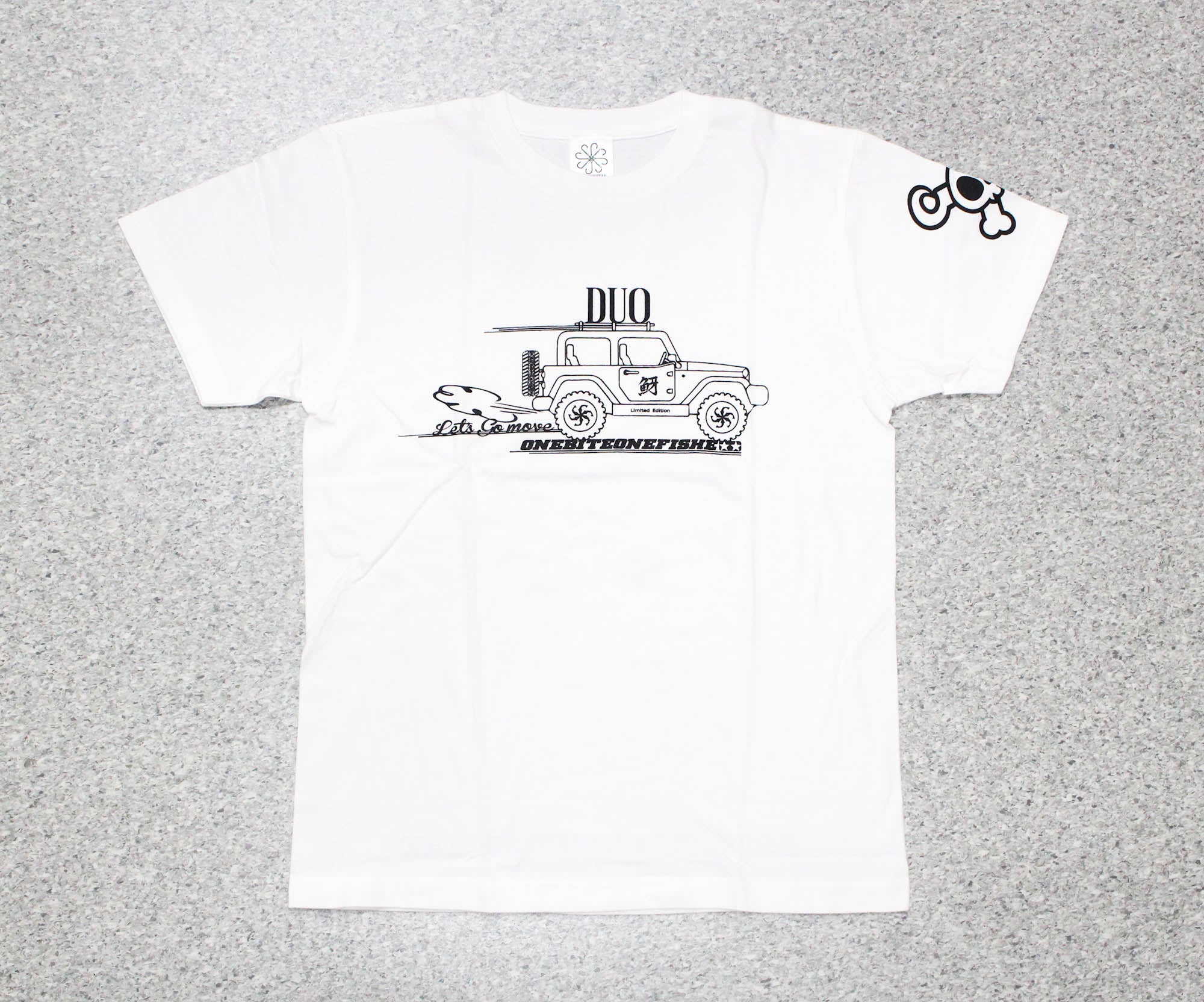 One Bite One Fish T Shirt OBOF Hit The Road White Size XL (9265)