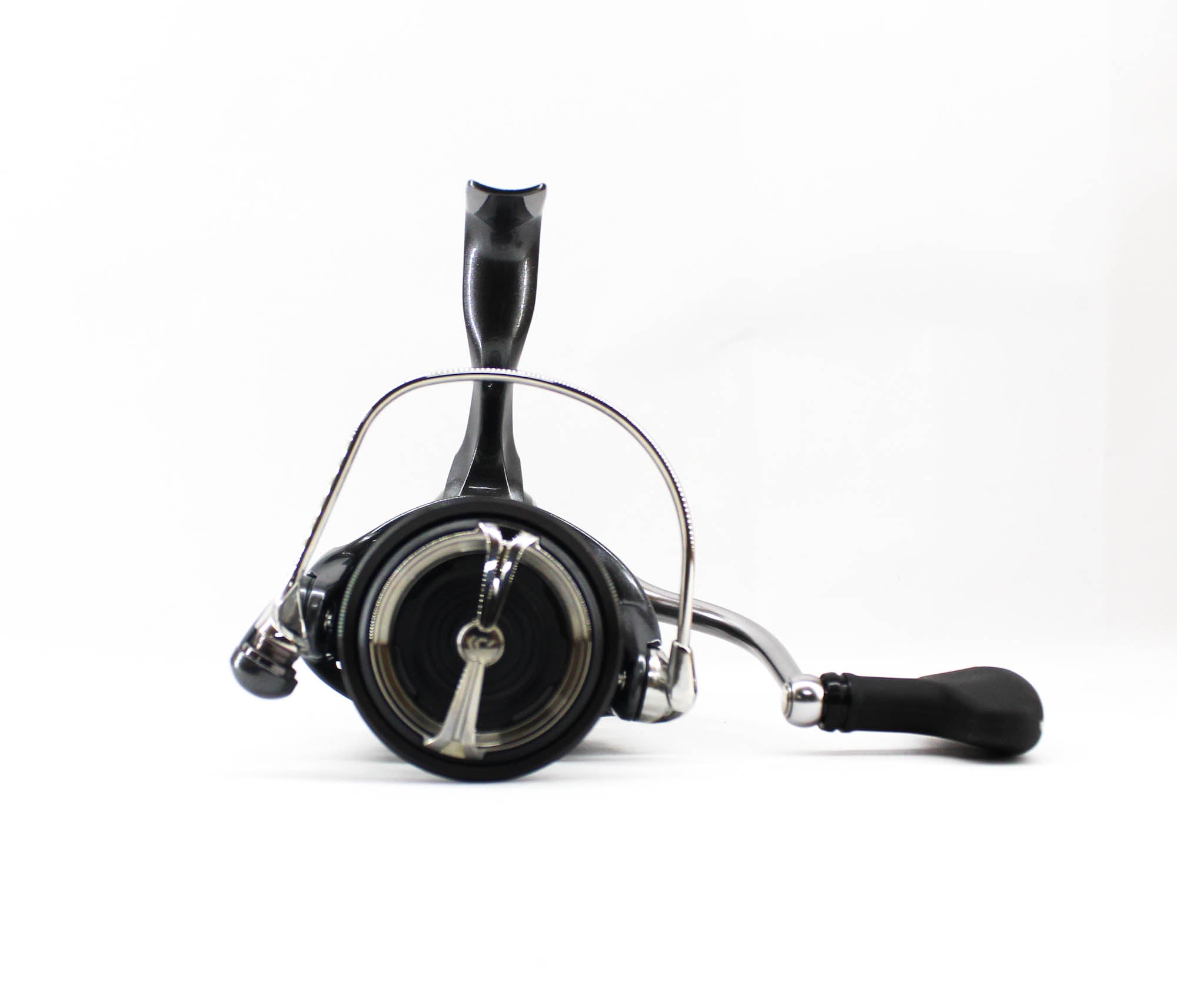 Daiwa Reel Spinning 24 Luvias PC LT3000-XH (9047)