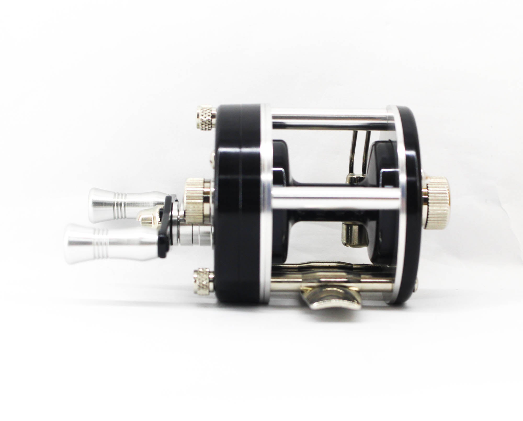 Isuzu Reel Baitcast Direct DD311SSS Left Silver (0977)