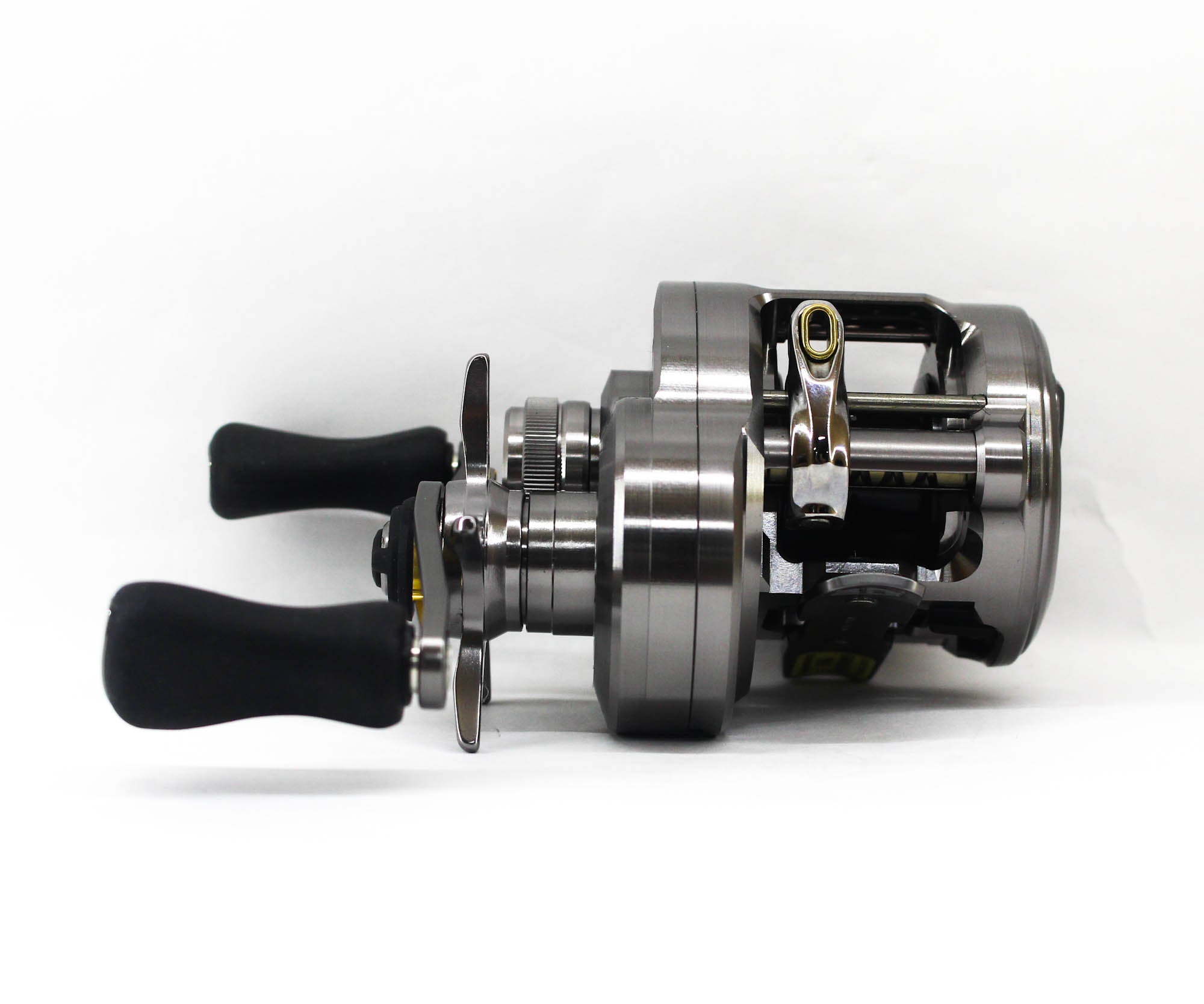 Shimano Reel Baitcast Calcutta Conquest BFS HG Right Hand 2023 (5683)