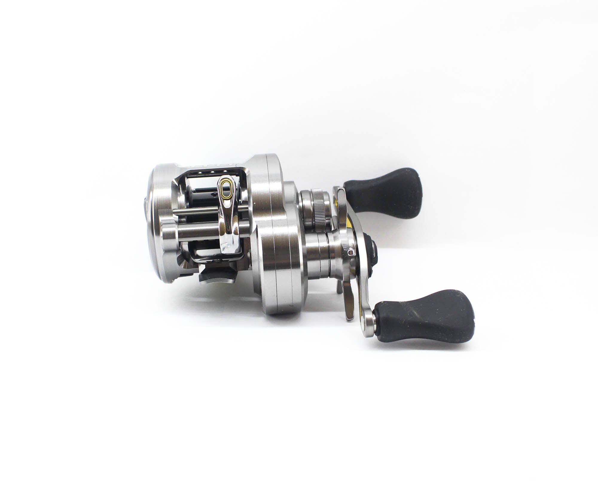 Shimano Reel Baitcast Calcutta Conquest BFS HG Left Hand 2023 (5690)