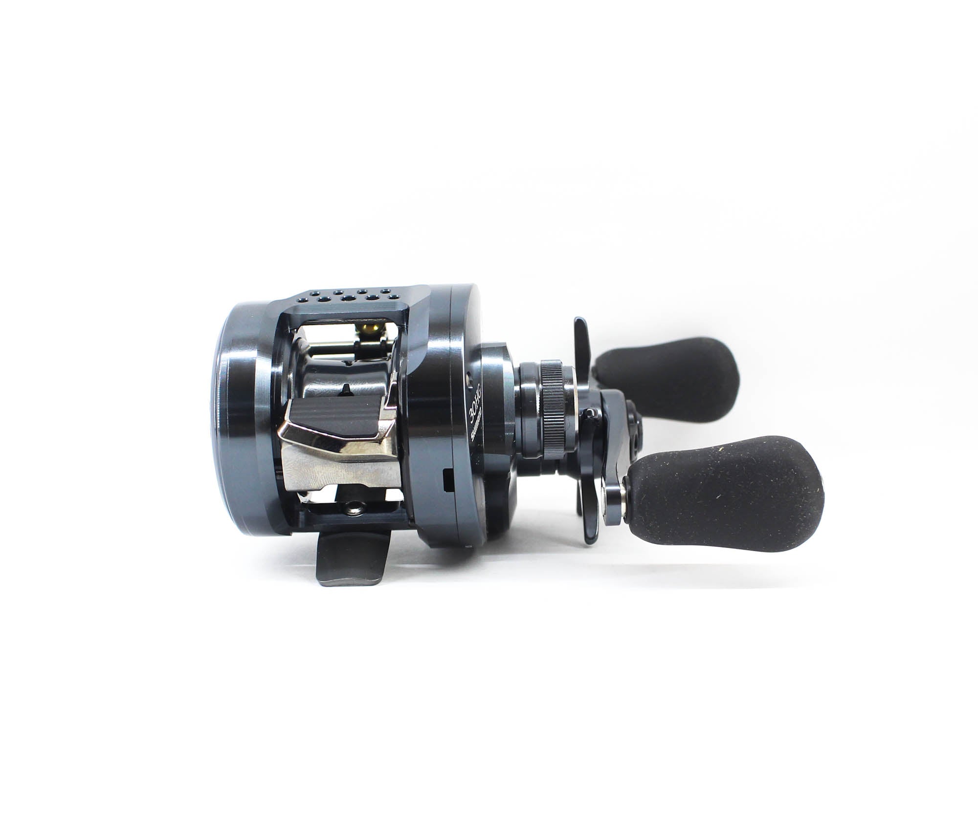 Shimano Reel Baitcast Calcutta Conquest 30HG Shallow Right Hand 2024 (6734)